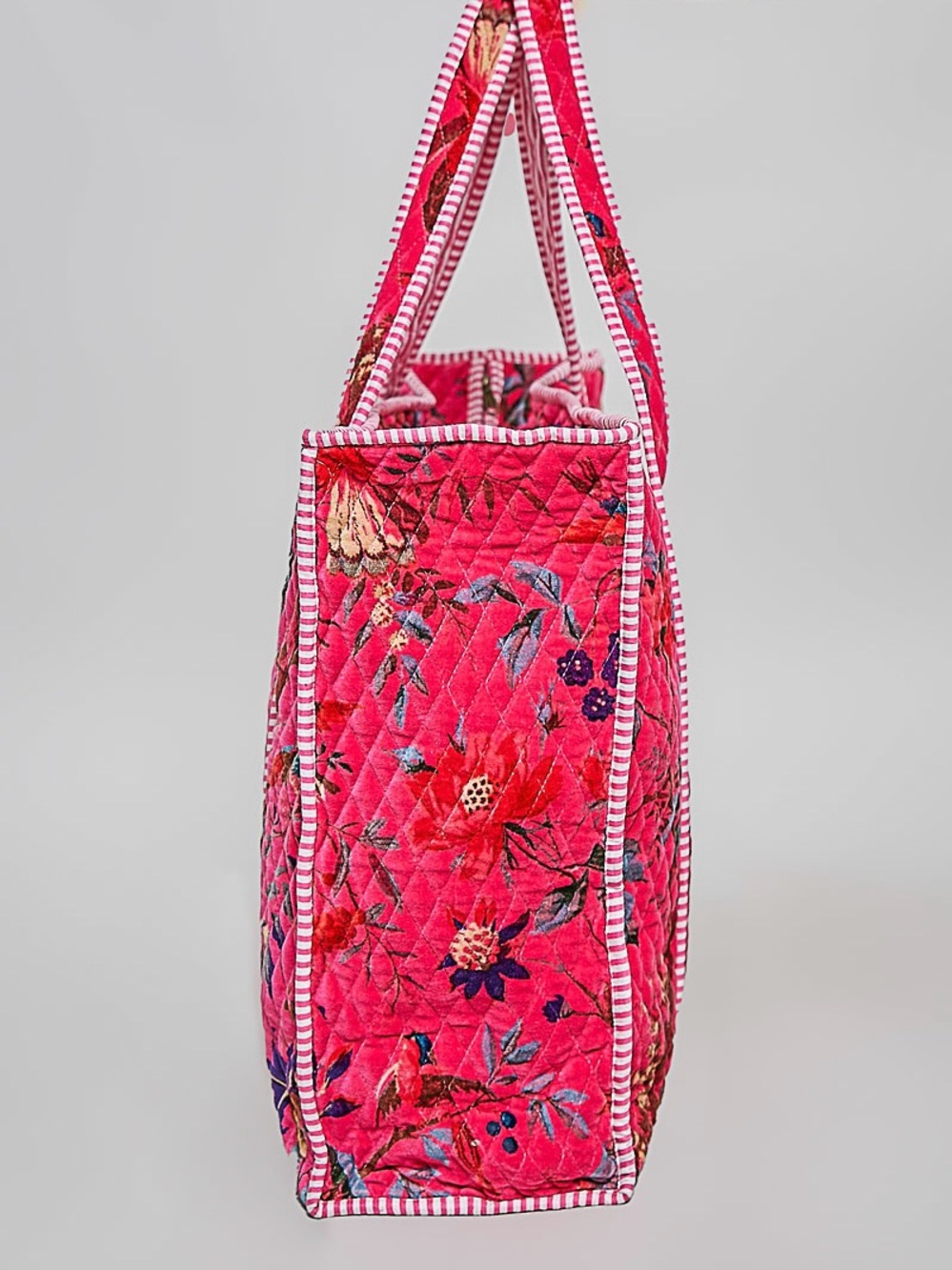 POL Fuchsia Pink Floral Quilted Velvet Tote Bag | Oversized Shopper - Picture 4 of 8